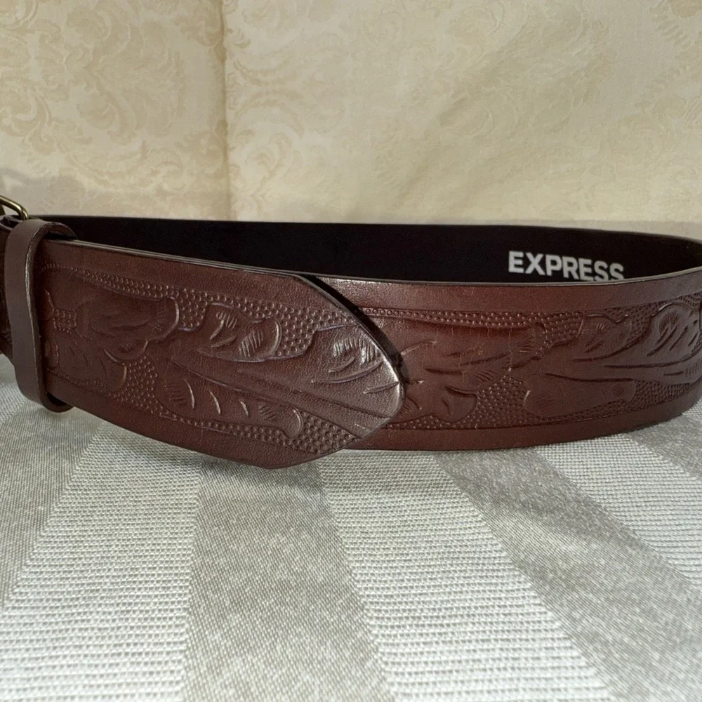 EXPRESS Genuine Italian Leather Embossed Belt Bronze Floral Hinged Buckle Size M